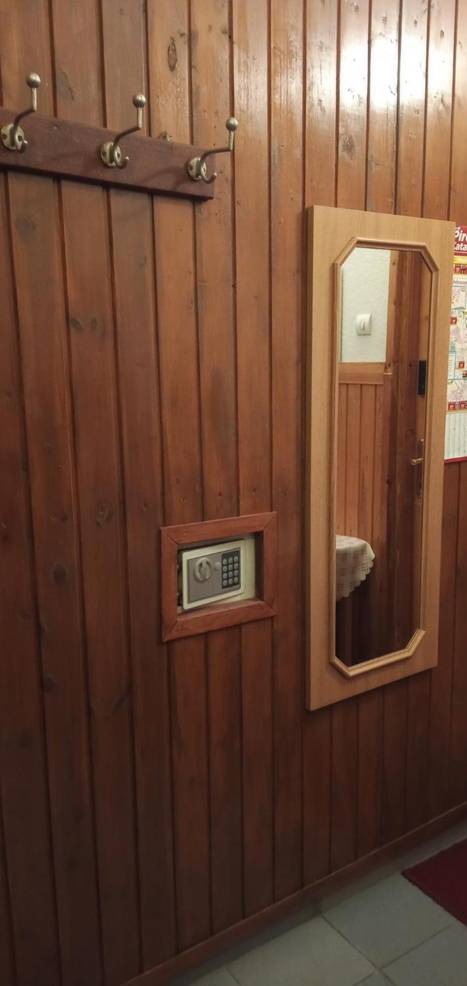 Civis Debrecen Hostel Zewnętrze zdjęcie